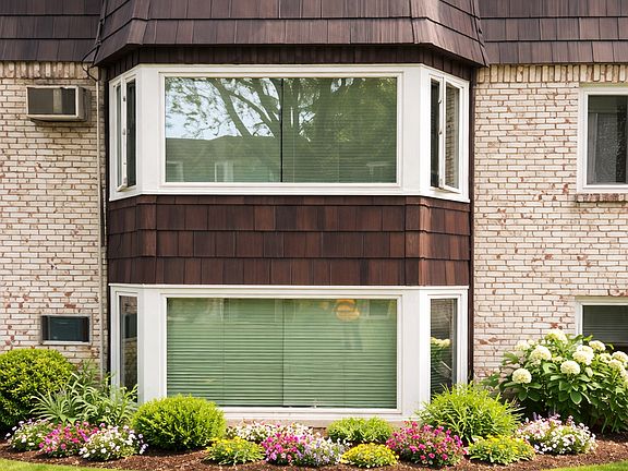 5th image of 100 W Diamond Lake Rd #Fecff40a2