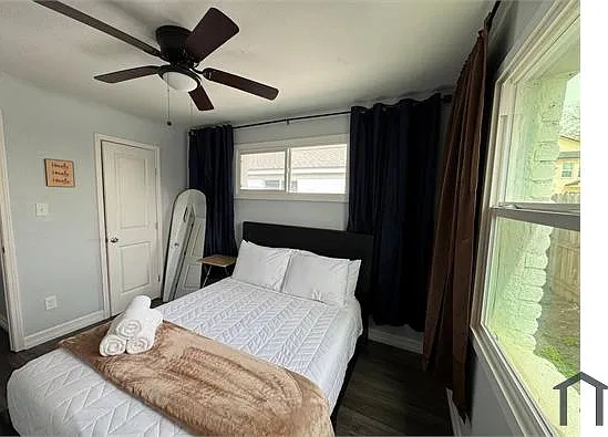2 bed, 736 sqft, $1,700 — Photo 1
