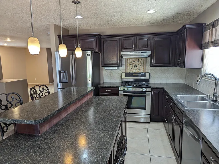 8401 Casa Morena Ct NW — Photo 3