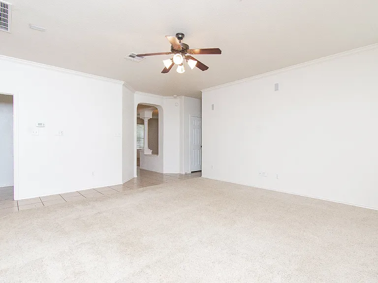 4902 Selenite Ct — Photo 7