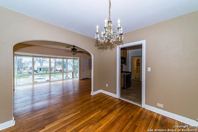 2218 W Mistletoe Ave — Photo 11