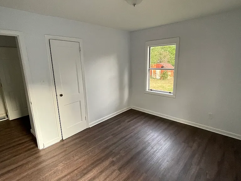 3225 Gifford St — Photo 28