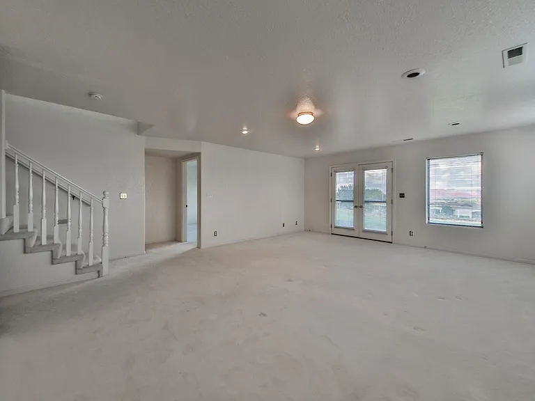824 W Hampton Rd — Photo 25
