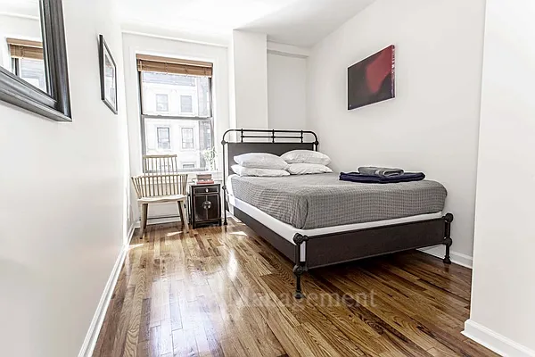 Rented by Lisa Management Inc | media 23