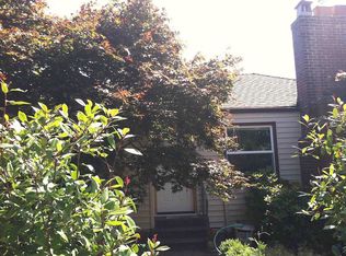 8216 15th Ave NE, Seattle, WA 98115