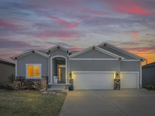 10715 N Fisk Ave, Kansas City, MO 64154