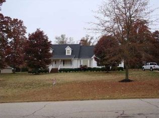 108 Beechwood Dr, Greer, SC 29651