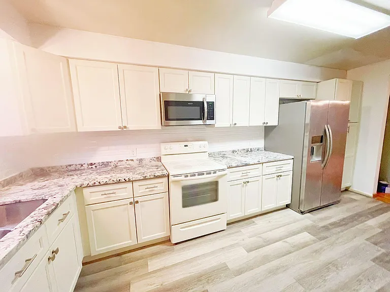 332 Kenridge Rd #1 — Photo 6