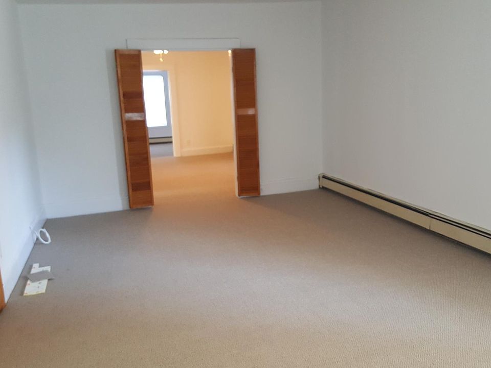 2nd image of 19 Parkway
