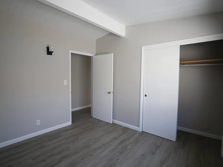 3271 Alma St — Photo 34