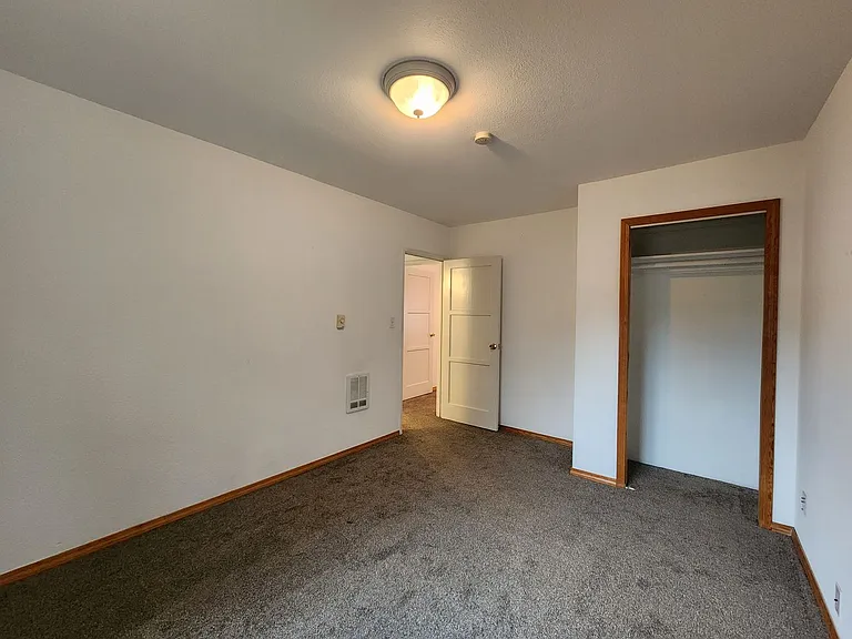 416 N Laventure Rd — Photo 4