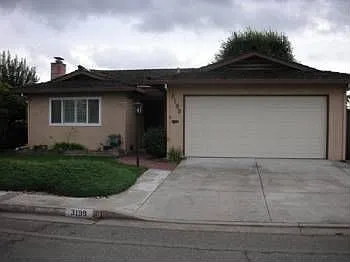 3199 Lenard Pl photo 1