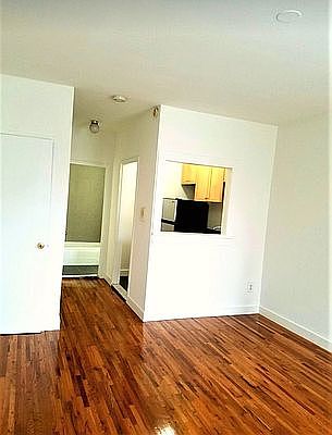 3rd image of 1667 1st Ave #3F