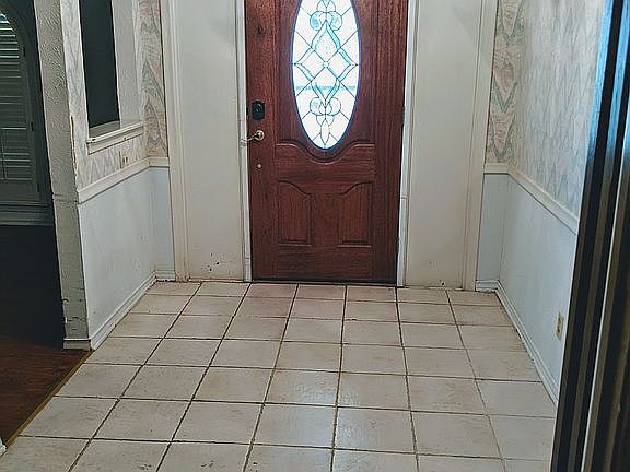 2nd image of 9551 Millridge Dr