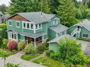 7009 E Dakota St, Pt Orchard, WA