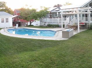 24 Raven Rd, Dracut, MA 01826