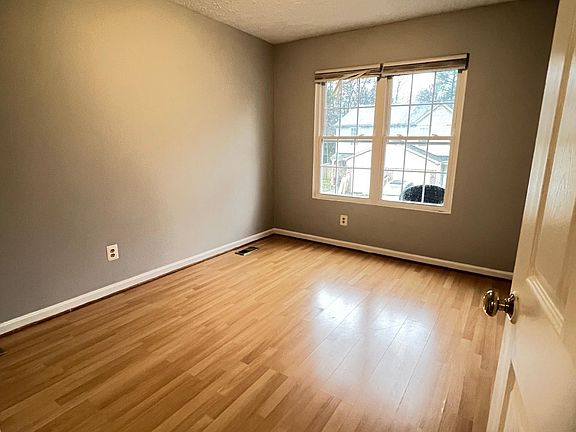 5th image of 46359 Columbus Dr Unit 606