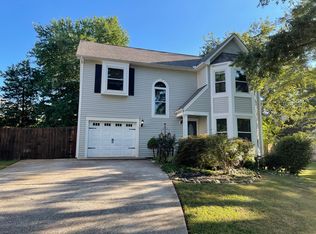 8908 Shoreham Cir, Knoxville, TN 37922