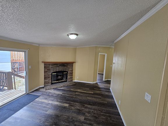 4th image of 220 Liberty St