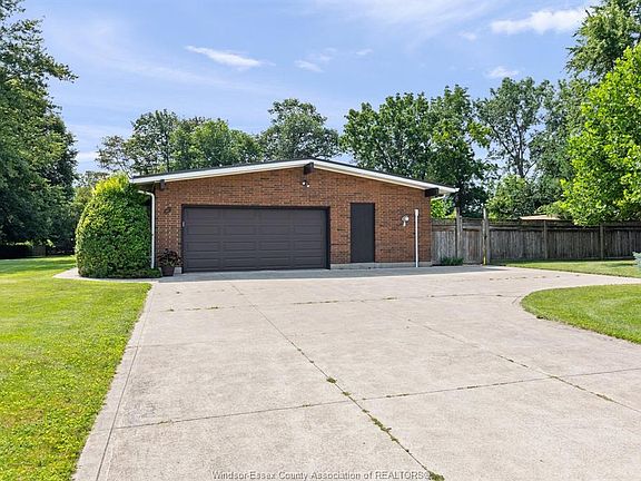 4th image of 69 Kael Cres