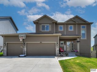 8111 S 186th St, Omaha, NE 68136