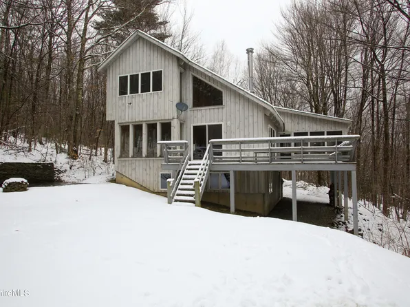 112 Silver St, Lanesborough, MA 01237