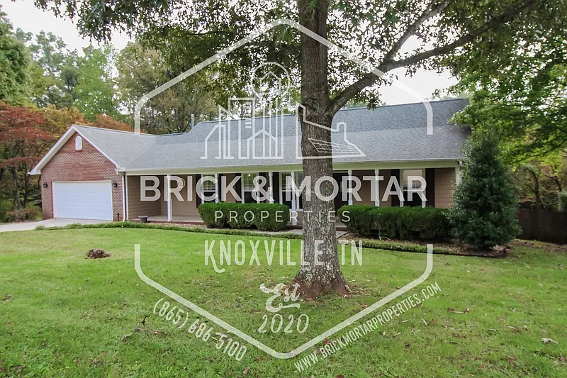 3 bed, 2.0 bath, 1842 sqft, $2,895 — Photo 2