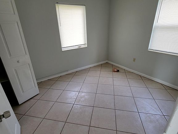 3rd image of 21042 Bersell Ave