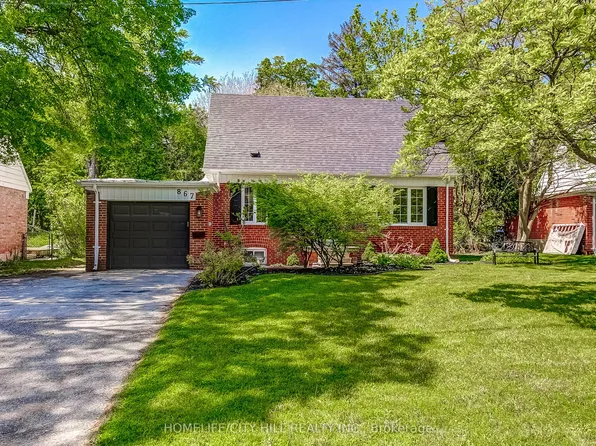 867 Melton Dr, Mississauga, ON L4Y 1K9