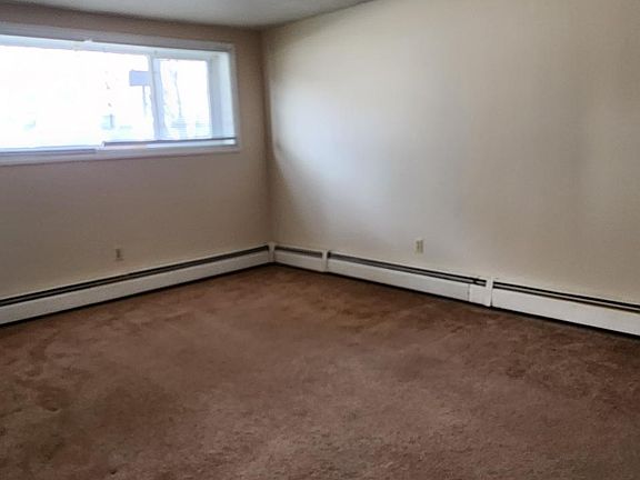 5th image of 225 E Main St APT 101