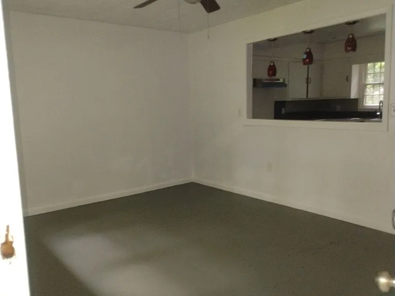 2819 Teresa Dr — Photo 4