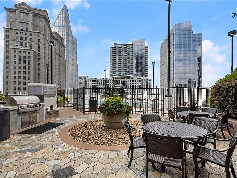 3324 Peachtree Rd NE #915 — Photo 22