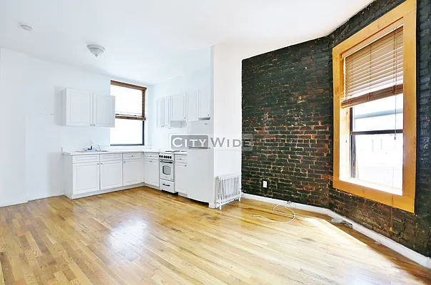 Rented by City Wide Apartments | media 15