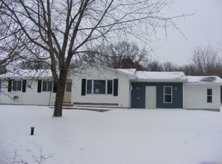 E5580 Little River Rd, Weyauwega, WI 54983