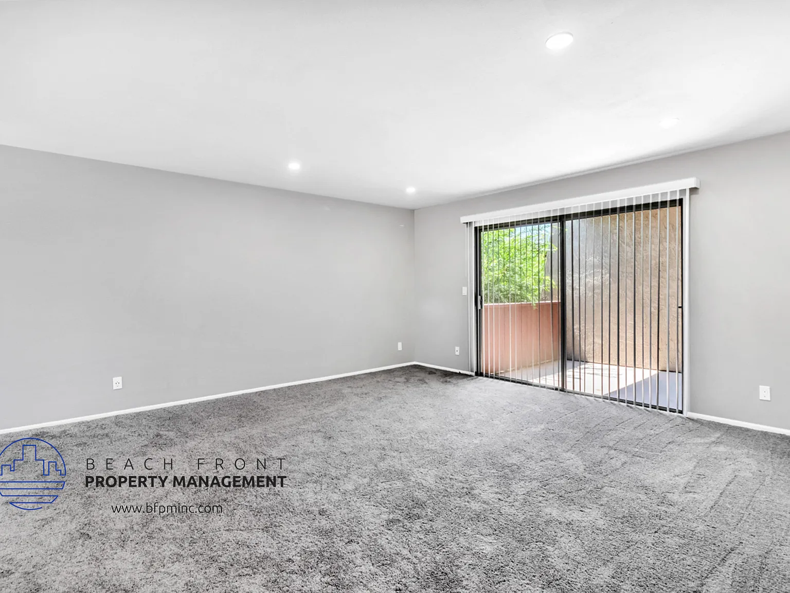 250 E Acacia St. — Photo 4