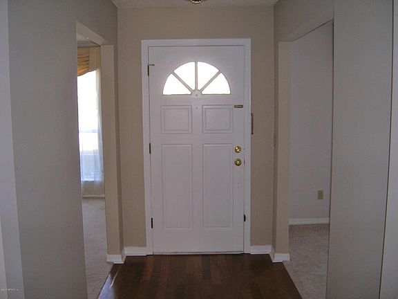 CASTILLE ENTRY FOYER