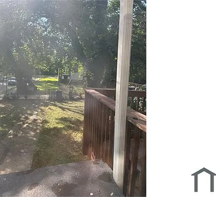 3 bed, $1,900 — Photo 2