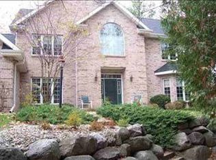 2625 Fitchrona Rd, Verona, WI 53593