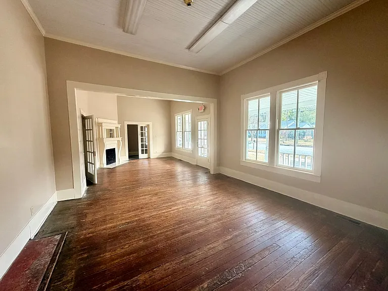 227 S Zetterower Ave — Photo 6