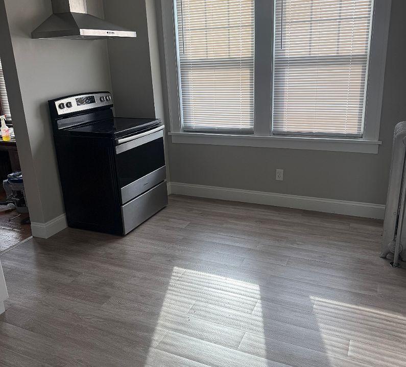 1st image of 4168 Rocky River Dr #1