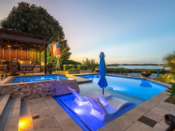856 Signature Cv, League City, TX 77573