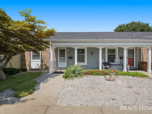695 Carriage Ln #76, Jenison, MI 49428