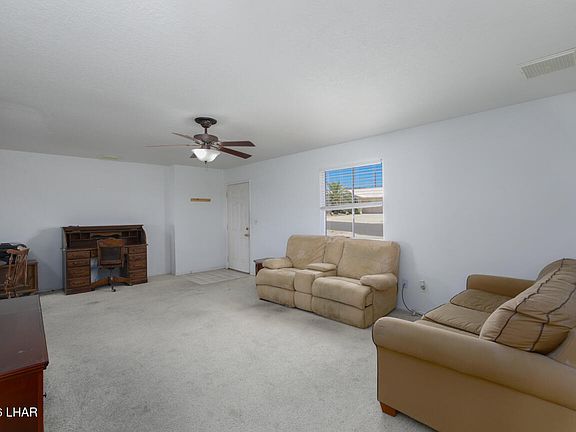 5th image of 1081 Pueblo Dr