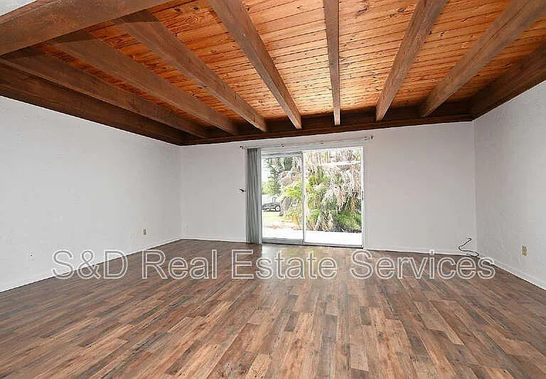 2249 9th St SE — Photo 13