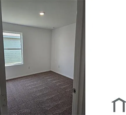 731 Paul St — Photo 6