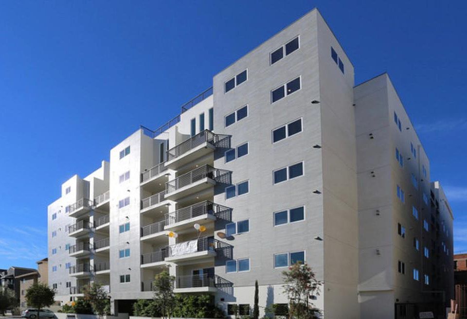 1st image of 831 S Harvard Blvd Unit 604