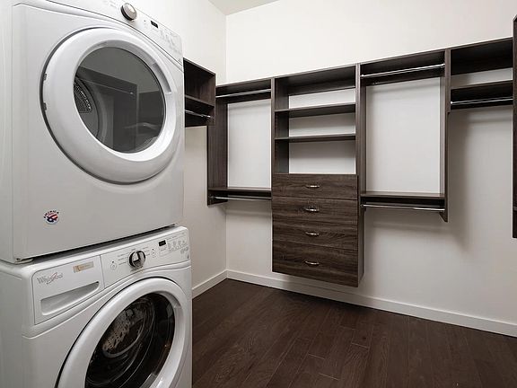 4th image of 1080 Park Ave NE Penthouse 38