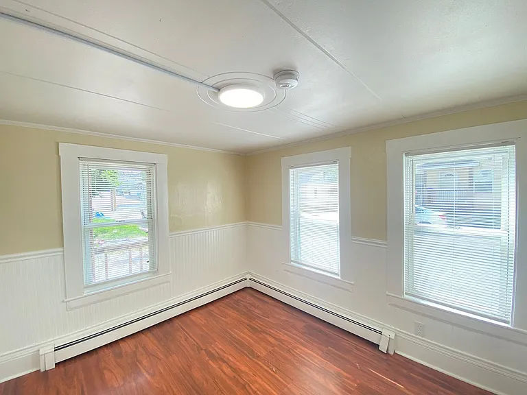 77 Franklin St — Photo 16