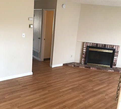 3rd image of 3497 Sugarcreek Dr