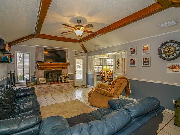 5th image of 705 Tallwood Ln